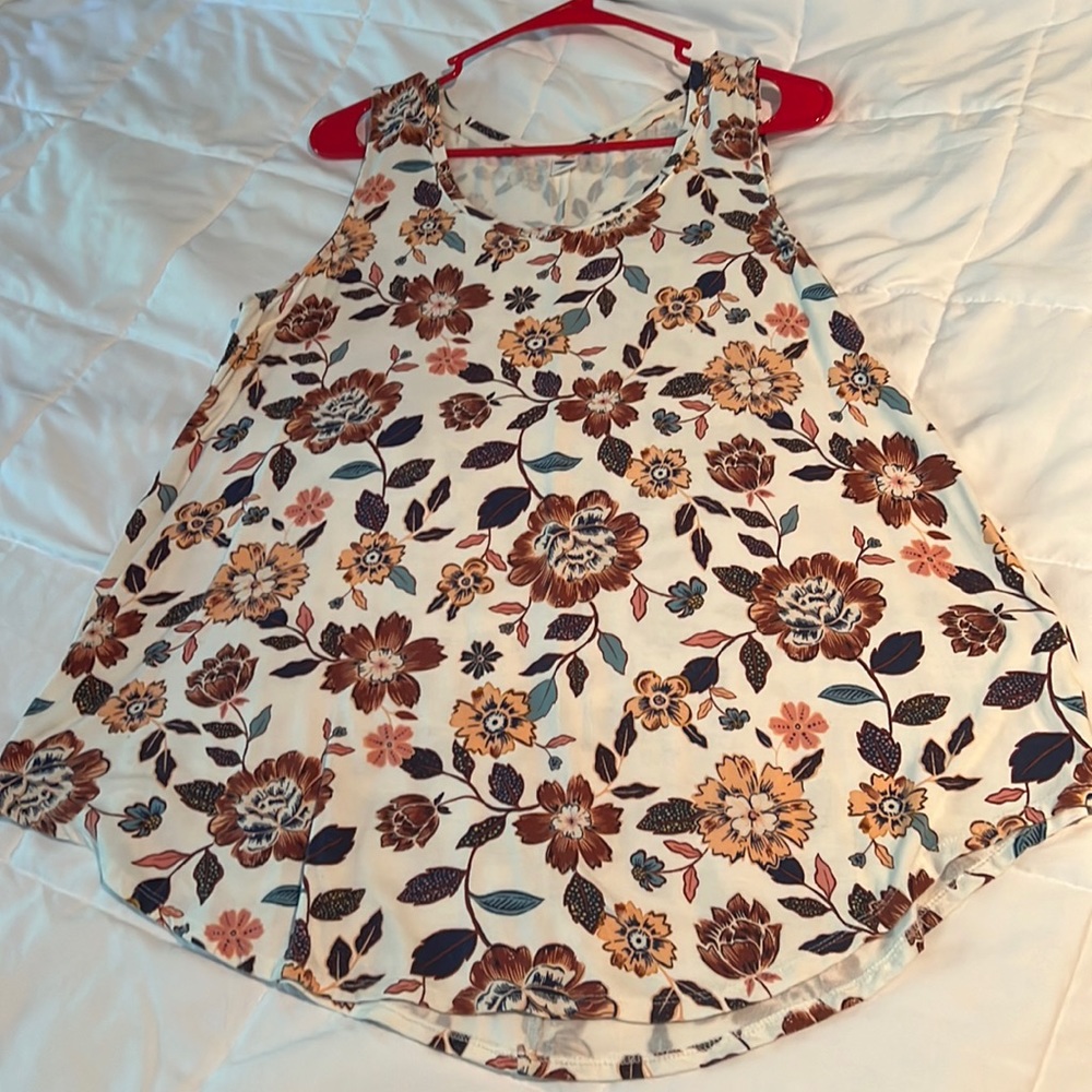 Old navy luxe swing tank top. Size L